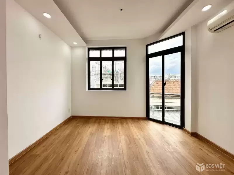 Rẻ hơn 1.5 tỷ! bán nhà 4 tầng Lê Quang Định P.11 Bình Thạnh 3PN 4WC giá chỉ 5.590 Tỷ
