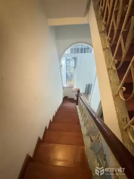 Bán nhà phố Lê Trọng Tấn-TX, ngõ kinh doanh, phân lô -oto tránh - 82m2 - 26,7T