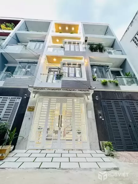 Bán nhà đẹp full nội thất, KDC đồng bộ, xe hơi vào tận nhà, chỉ 5 phút đến Quận 7