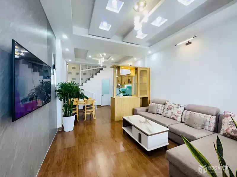 HẠ GIÁ SỐC – CHỈ CÒN 2 TỶ 950 – NHÀ ĐẸP CAO THẮNG P7 ĐÀ LẠT – CÁCH CHỢ NGÔ QUYỀN 400M