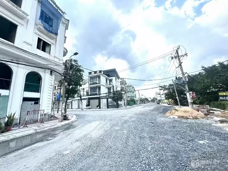 NHÀ MẶT PHỐ Căn Góc Huỳnh Thị Đồng , NHÀ BÈ - 56M2, 4 TẦNG, 4 PHÒNG NGỦ - GIÁ CHỈ 7.3 TỶ!
