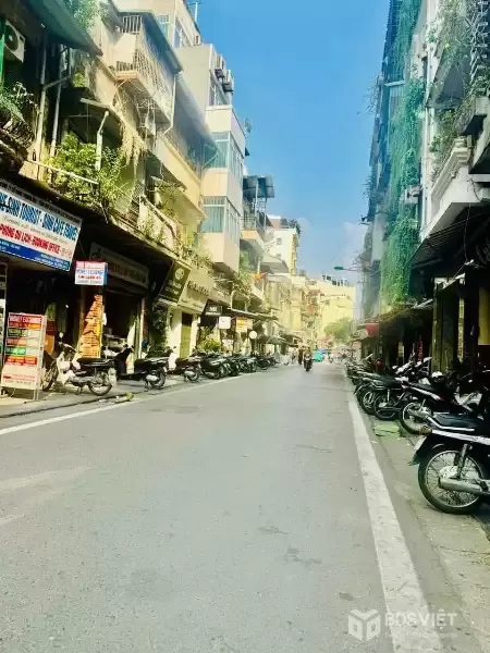 Hiếm - Mặt phố Nguyễn Văn Tố - Trung tâm phố cổ – 140m² – Mặt tiền 4,65m  – Giá chỉ 73 tỷ (nhỉnh 500tr/m2)
