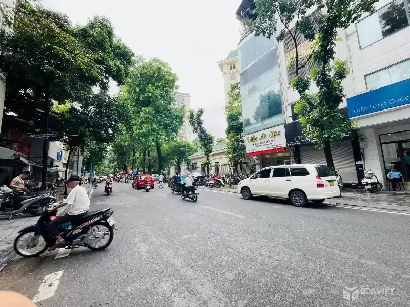 MP Lò Đúc 252m² mặt tiền khủng 11m  ngân hàng thuê 1,6 tỷ/năm 2 thoáng vĩnh viễn trước sau chỉ 230 tỷ