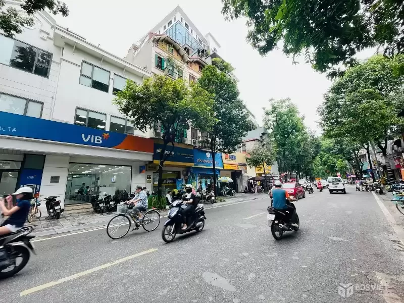 MP Lò Đúc 252m² mặt tiền khủng 11m  ngân hàng thuê 1,6 tỷ/năm 2 thoáng vĩnh viễn trước sau chỉ 230 tỷ