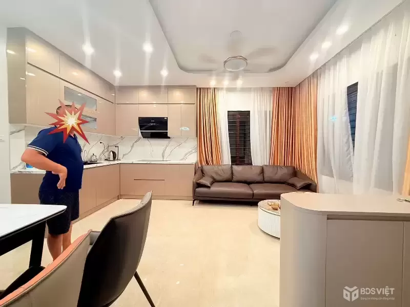 TRẦN DUY HƯNG - 48M2, LÔ GÓC,  5 TẦNG THANG MÁY - Ô TÔ ĐỖ CỬA - 13.6 TỶ