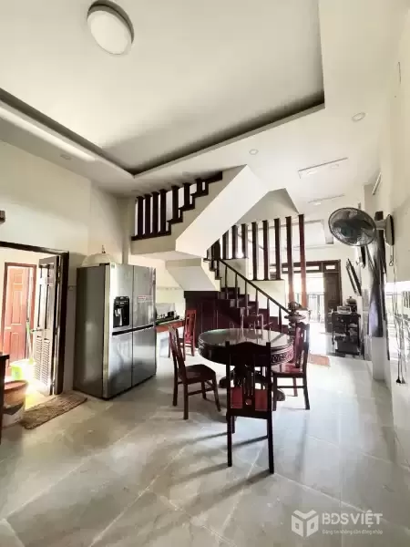 BÁN NHÀ CẠNH KHU VĂN PHÒNG CHÍNH PHỦ - NHÀ MẶT TIỀN 4 TẦNG - DT 118M2 - 5PN - HIỆP BÌNH PHƯỚC - Giá Chỉ 13 tỷ.