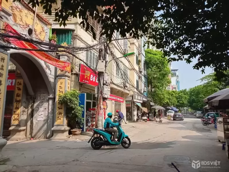 Mễ Trì Hạ - Bán miếng đất 40m2 ở vị trí đắc địa để xây CCMN, nhà ở dịch vụ