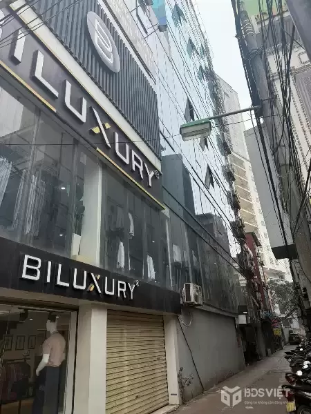 Tòa nhà MP Nguyễn Trãi 188m² 11 tầng mặt tiền 9.4m d.thu 5,5 tỷ/năm – chỉ 103 tỷ