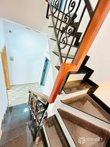 Bán Nhà Gần Mặt Tiền Âu Dương Lân, P3 Quận 8 – Nhà Đẹp 3 Tầng, Có Sổ Hồng, Giá Tốt