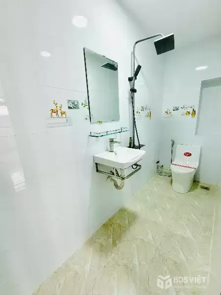 Bán Nhà Gần Mặt Tiền Âu Dương Lân, P3 Quận 8 – Nhà Đẹp 3 Tầng, Có Sổ Hồng, Giá Tốt