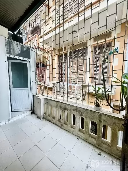 Bán nhà phố Trịnh Đình Cửu - Hoàng Mai –PHÂN LÔ ĐẸP – Ô TÔ ĐỖ CỬA – NGÕ THÔNG - CHỈ 10,89T