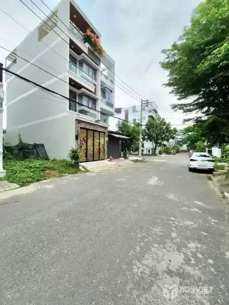 BÁN NHÀ MẶT TIỀN 10m, NHÀ BÈ: KINH DOANH NGAY, SỔ ĐỎ TRAO TAY!