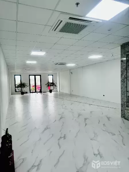 Siêu phẩm MP Đại Cồ Việt HBT 195m² MT 6.8m 9T hầm ô tô dòng tiền 250tr/th 155 tỷ