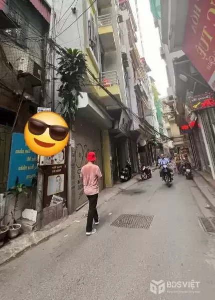 PHỐ CẦU GIẤY, NHÀ 4T ĐẸP DÂN XÂY, GẦN HỒ, Ô TÔ ĐỖ GẦN - 50M2, 11.6 TỶ