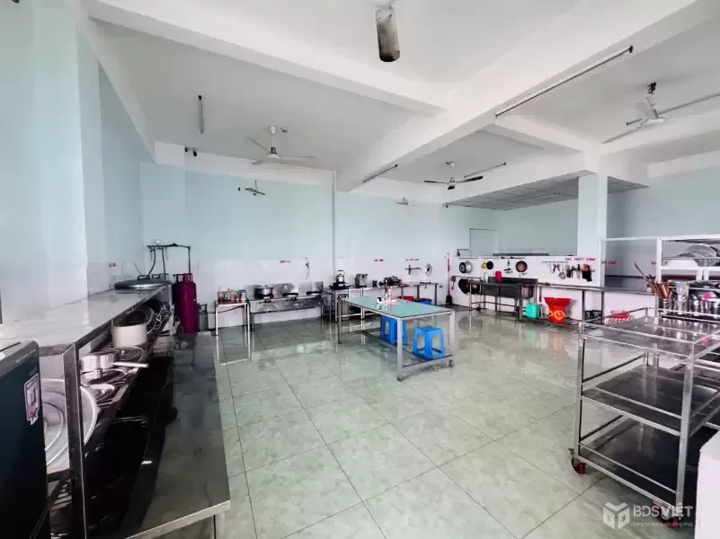 BÁN GẤP  TRƯỜNG MẦM NON ĐANG HOẠT ĐỘNG – BÌNH CHUẨN, THUẬN AN