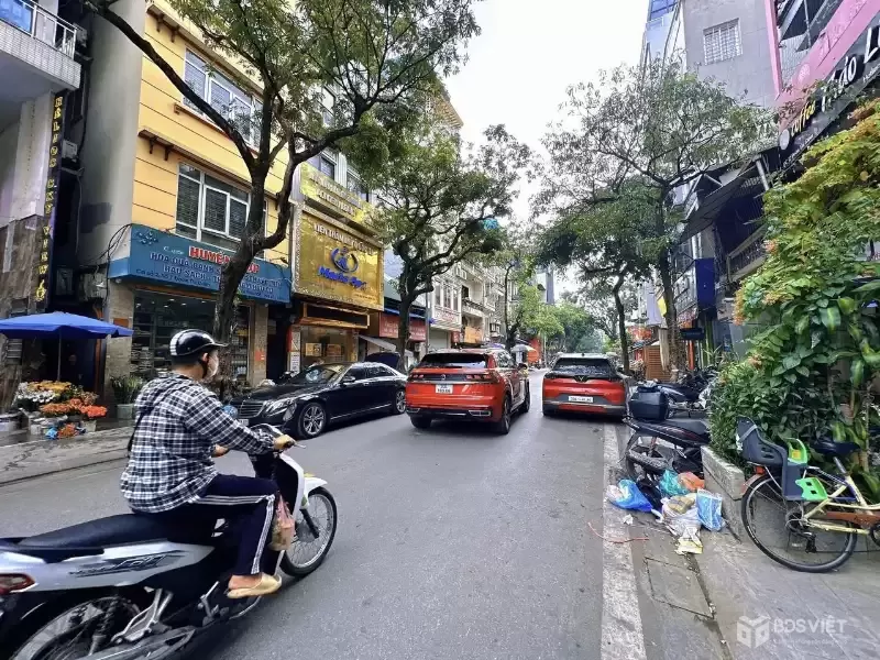 Mặt phố ĐĐ Đoàn Thị Điểm 9 tầng 160 m2 MT 5.8m chỉ 110 tỷ vỉa hè rộng dòng tiền 2.5 tỷ/năm