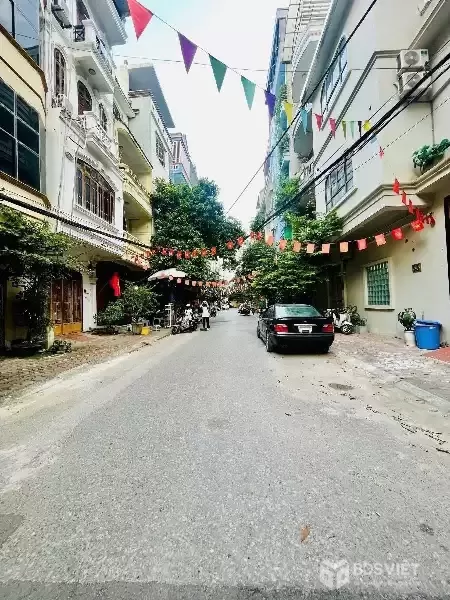 VỪA Ở VỪA CHO THUÊ – DÒNG TIỀN ỔN – PHÂN LÔ – GARA – VỊ TRÍ ĐẮC ĐỊA
