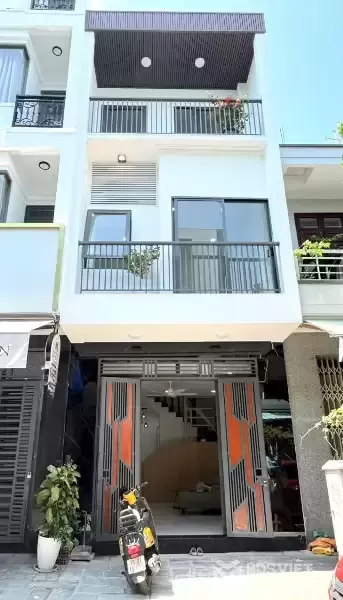 Nhà mới đẹp 3 tầng đường B5- TĐC KĐT VCN Phước Hải - phường Nam Nha Trang chỉ 6tỷ650tr