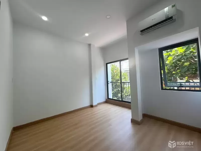 Nhà mới đẹp 3 tầng đường B5- TĐC KĐT VCN Phước Hải - phường Nam Nha Trang chỉ 6tỷ650tr