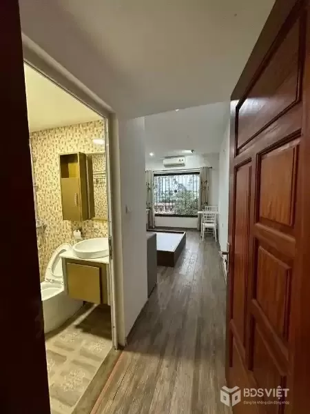 Bán nhà phố Khâm Thiên - Đống Đa, 23m2*5 tầng, lô góc - gần phố - CHỈ 5,9 TỶ