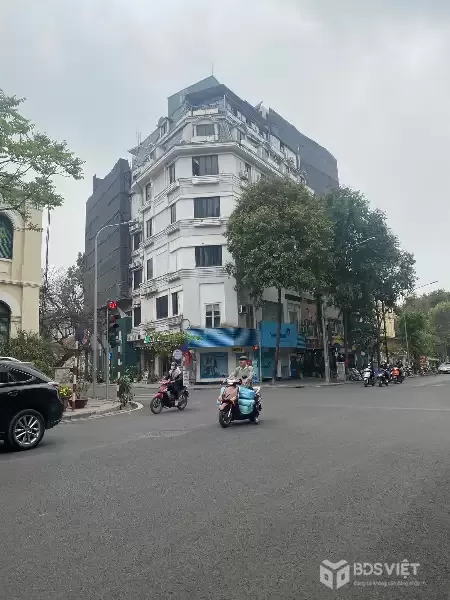 Mặt phố HK Thợ Nhuộm – Quang Trung 7 tầng 200m2 góc phố giá 130 tỷ dòng tiền 8.000$/tháng