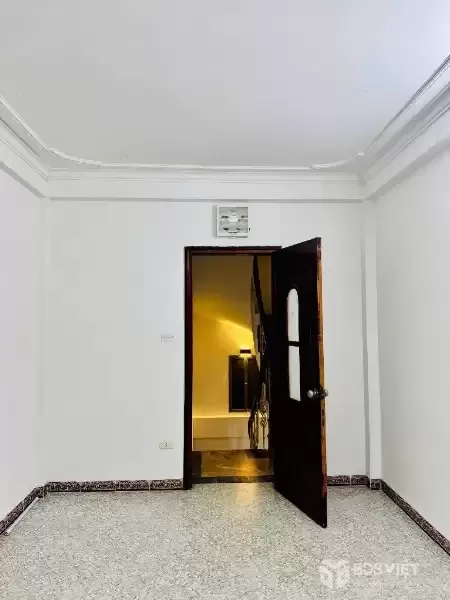 NGÕ 68 CẦU GIẤY-PHÂN LÔ-GẦN Ô TÔ-2 THOÁNG-DT 32M-8 TỶ 500