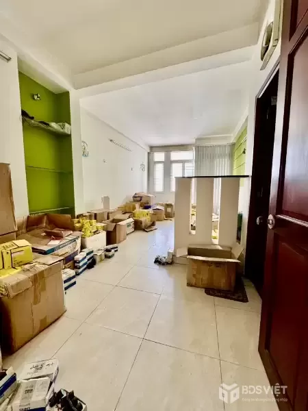 Bán nhà đường Trần Quang Diệu Q3, sát mặt tiền, 5 tầng, 4PN, chỉ 10.49 TỶ