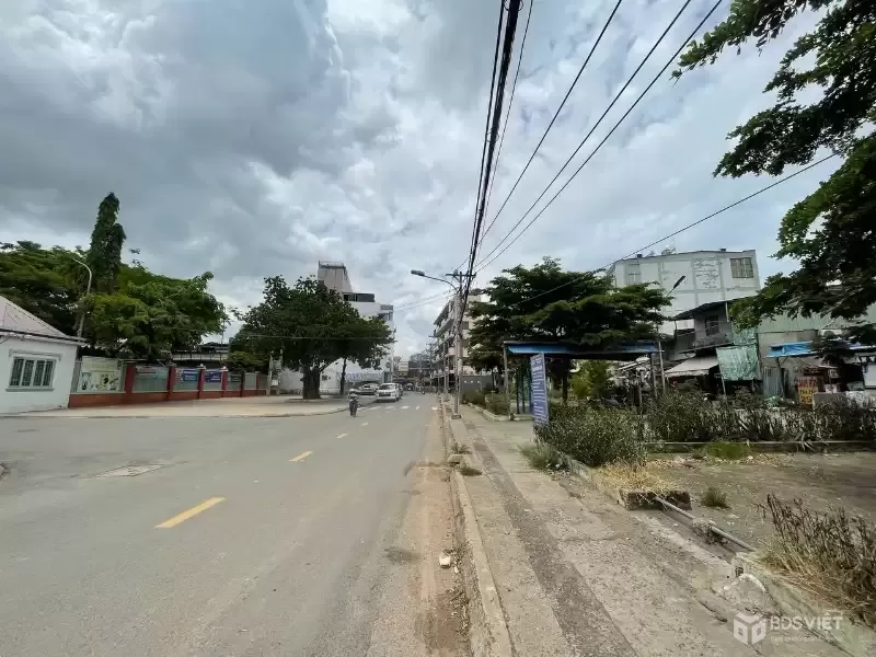 Bán nhà MT Đường Đặng Thế Phong Phường Tân Sơn Nhì - Ngang 5m