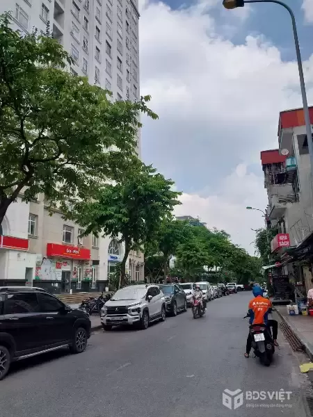 BÁN ĐẤT TẶNG NHÀ 3T, PHÂN LÔ TRẦN CUNG, NGÕ RỘNG, THOÁNG, GẦN Ô TÔ – 38M2, 6.3 TỶ