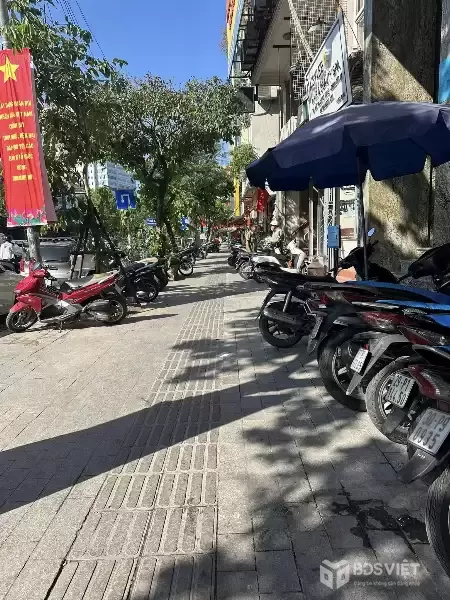 Đầu tư đỉnh, MP Văn Cao Toà VP 101m2, 10 tầng, MT 6m  vỉa hè rộng cho thuê 250tr/tháng chỉ 86 tỷ