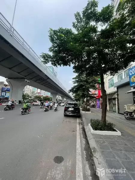 Lô góc mặt phố Đại La 100m² mặt tiền 4.6m sổ vuông nở hậu, vỉa hè đá bóng Kd Đỉnh chỉ 52 tỷ