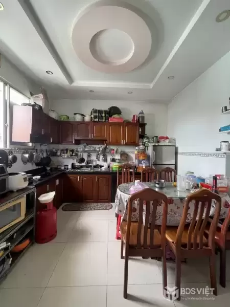 Bán nhà MTKD 95m2 Ngang 8m -  Đường Võ Công Tồn, Quận Tân Phú
