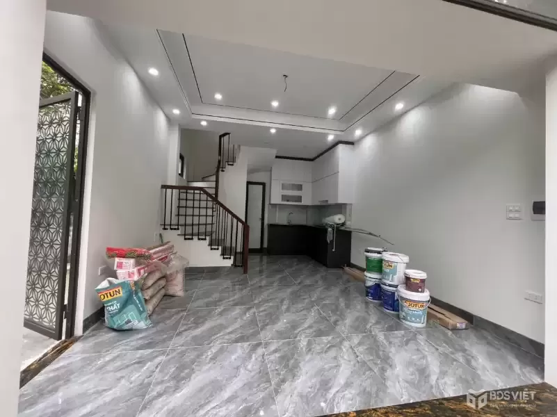 Cần bán Căn góc đã hoàn thiện, 6 tầng, full nội thất  xịn xò, tổ 8 Thạch Bàn