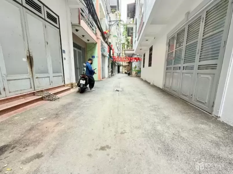 PHỐ NGUYỄN KHÁNH TOÀN, NHÀ ĐẸP PHÂN LÔ, 2 THOÁNG, Ô TÔ ĐỖ CỬA – 4T, 46M2, NHỈNH 10 TỶ.