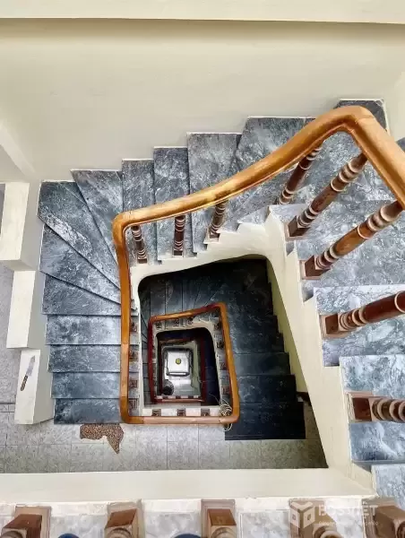 PHỐ NGUYỄN KHÁNH TOÀN, NHÀ ĐẸP PHÂN LÔ, 2 THOÁNG, Ô TÔ ĐỖ CỬA – 4T, 46M2, NHỈNH 10 TỶ.