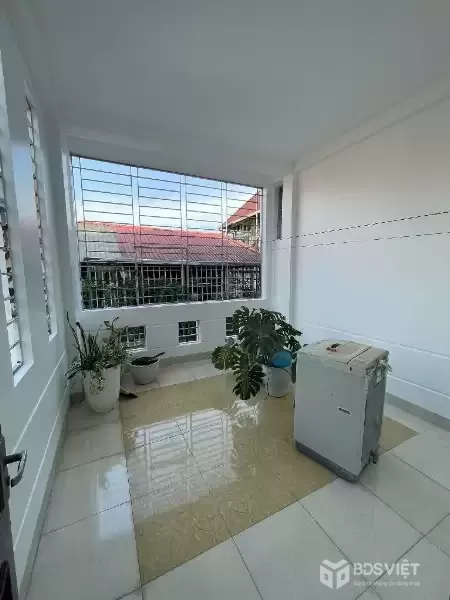 CẦU GIẤY-DT 50M x 5 TẦNG -LÔ GÓC-Ô TÔ TRÁNH 40M GIÁ 11,6 TỶ