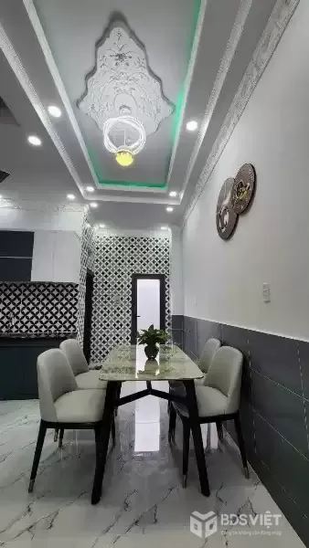 Nhà Mặt Tiền Hẻm 994 Huỳnh Tấn Phát Quận 7 – Giá 5 Tỷ 200 Triệu (TL)