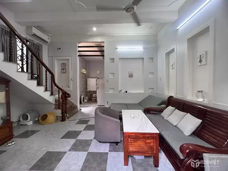 Căn nhà đẹp hẻm Thông Dã Tượng và Hoàng Diệu, cách Biển chỉ 300m.