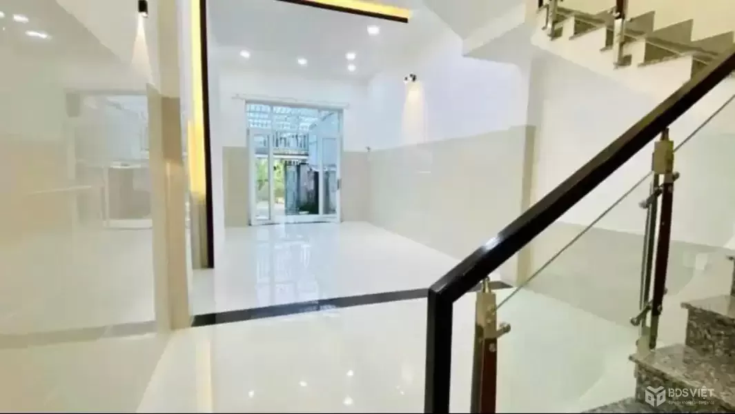 chuyển nhượng nhanh nhà mặt tiền đường Lương Định Của - Vĩnh Trung - phường Tây Nha Trang chỉ 3tỷ600tr