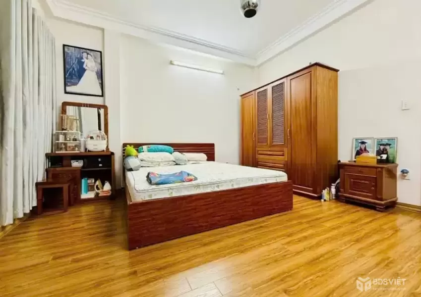 CHỈ 9.5 TỶ SỞ HỮU NHÀ ĐẸP HOÀNG HOA THÁM, NGÕ THÔNG, RỘNG THOÁNG – 4 TẦNG x 51M2