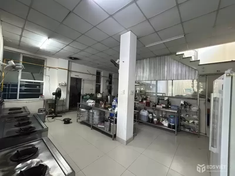Bán Nhà MT Bình Tân - 250m2 - MT 12.5m - 35tr/th - Ngay Chợ Bà Hom -24 Tỷ ~96tr/m2