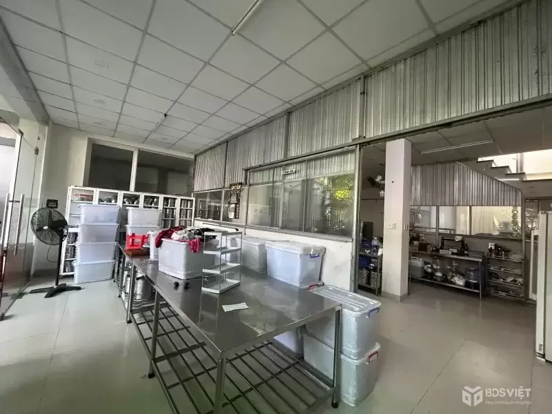 Bán Nhà MT Bình Tân - 250m2 - MT 12.5m - 35tr/th - Ngay Chợ Bà Hom -24 Tỷ ~96tr/m2
