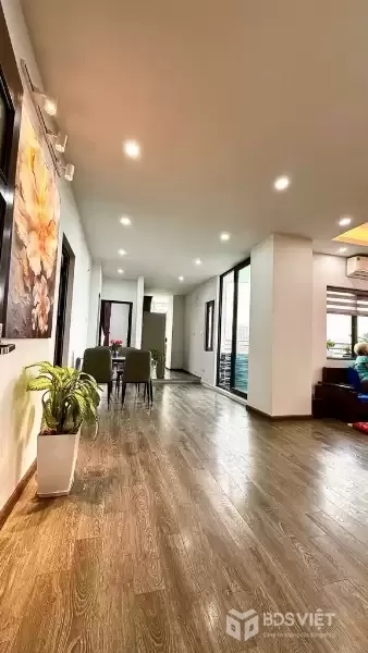KDT NAM TRUNG YÊN 2 NGỦ 2 WC-NỘI THẤT MỚI TINH- 75M GIÁ CHỈ 6,1 TỶ