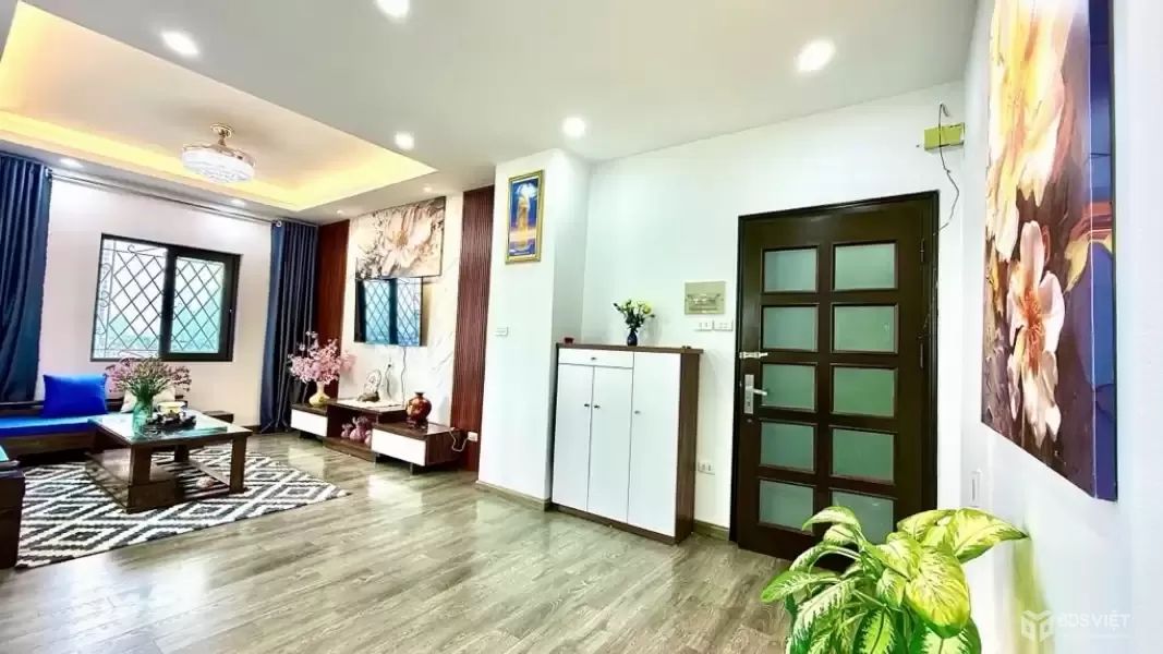 KDT NAM TRUNG YÊN 2 NGỦ 2 WC-NỘI THẤT MỚI TINH- 75M GIÁ CHỈ 6,1 TỶ