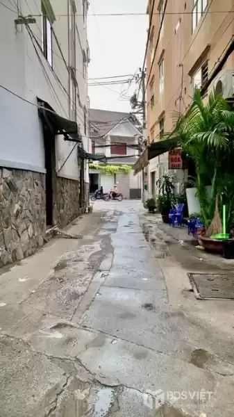 Bán nhà Huỳnh Văn Bánh Q.PN - DT 42m2, hẻm ô tô, cách MT 2 căn - 9.3 TỶ