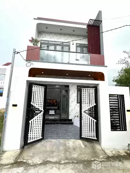 NHÀ 1 TRỆT 1 LẦU ĐẸP TẠI DIÊN KHÁNH CÁCH VÕ NGUYÊN GIÁP chỉ 300m