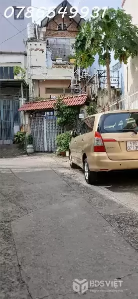 BÁN NHÀ 2 TẦNG 60M2 SÁT VINCOM LÊ VĂN VIỆT NHỈNH 3 TỶ