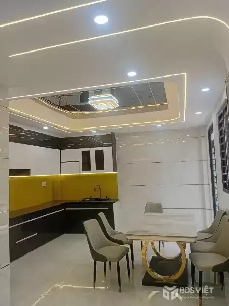 Góc 2 MT Hxh – Chiến Lược - Bình Trị Đông - Bình Tân - 71m2 - 5T - 5PN – Chỉ 7Ty