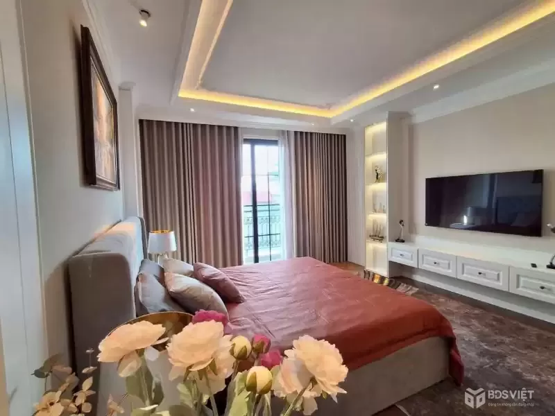 SIÊU PHẨM NGỌC THUỴ DÒNG TIỀN 1TỶ/ NĂM 6 TẦNG THANG MÁY - DÀNH RIÊNG CHO TÂY Ở