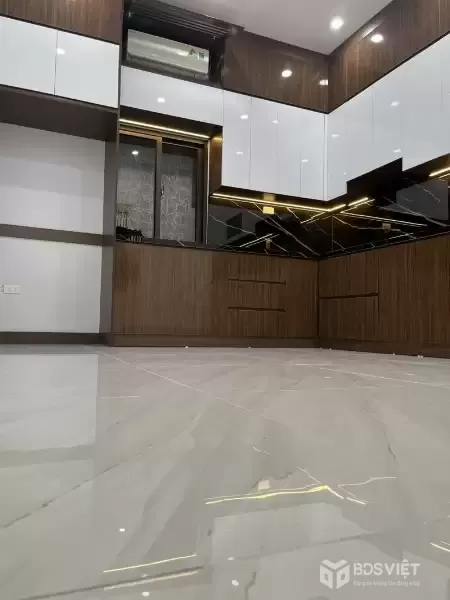 BÁN NHÀ XUÂN LA – TÂY HỒ – NGÕ 2 Ô TÔ TRÁNH – 50M² – 5 TẦNG – 13.5 TỶ